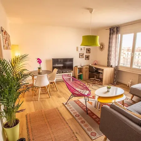 Apartment T2 Cosy, Vue Exceptionnelle, Hypercentre, 5mn Gare